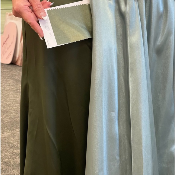 One Shoulder Satin Dress Light Mint size 18 - Picture 4 of 9